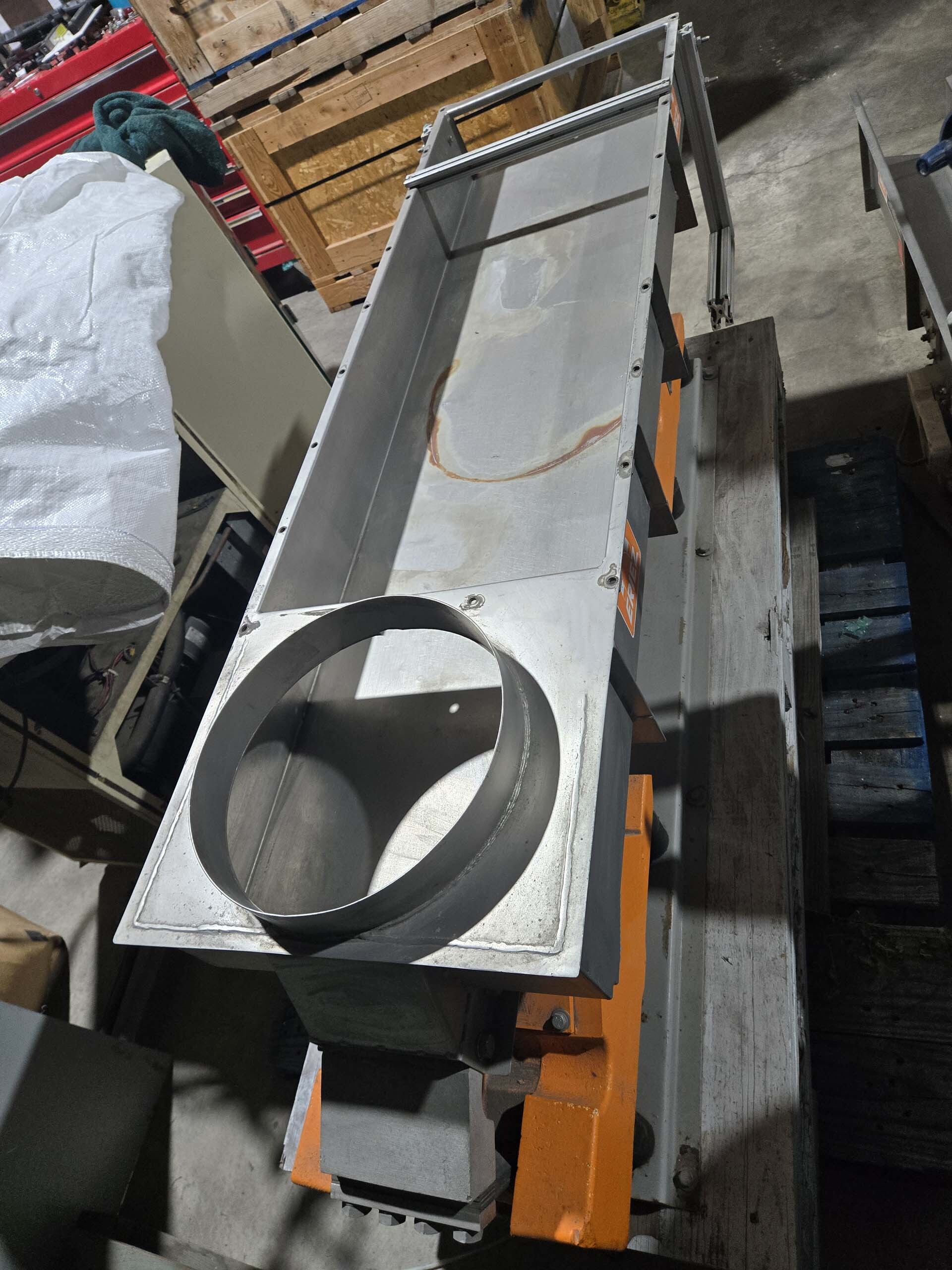 Foto Verwendet VARIOUS Lot of lab equipment and accessories Zum Verkauf