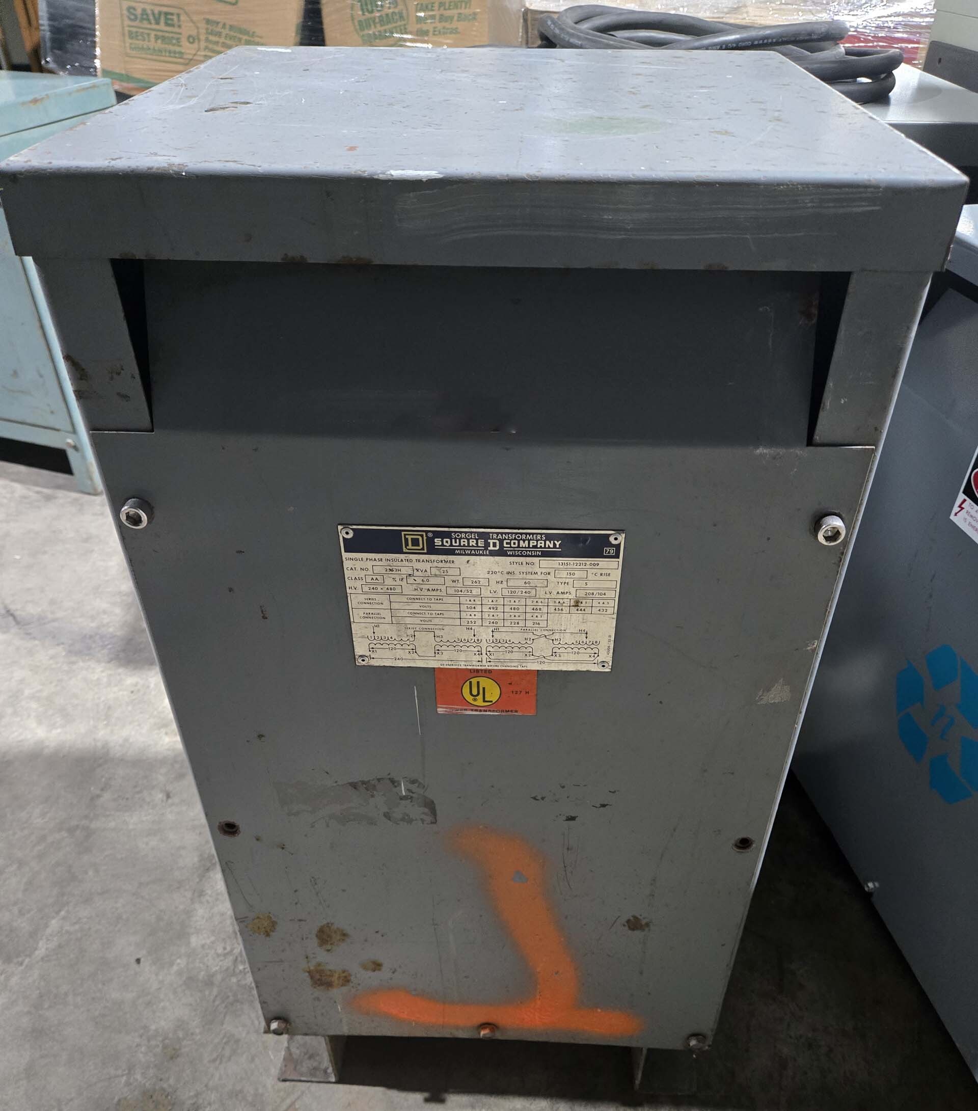 Foto Verwendet VARIOUS Lot of lab equipment and accessories Zum Verkauf