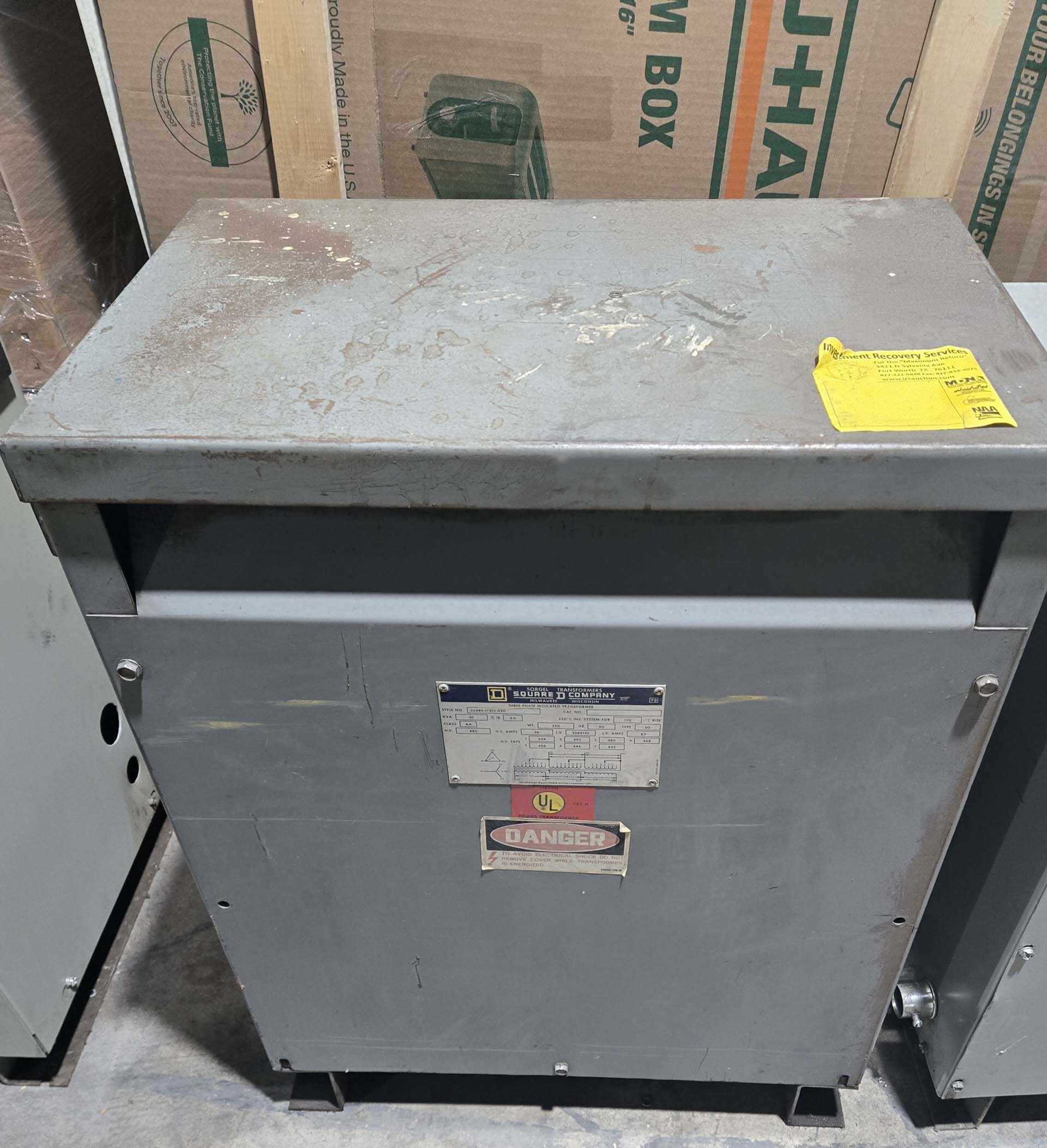 Foto Verwendet VARIOUS Lot of lab equipment and accessories Zum Verkauf