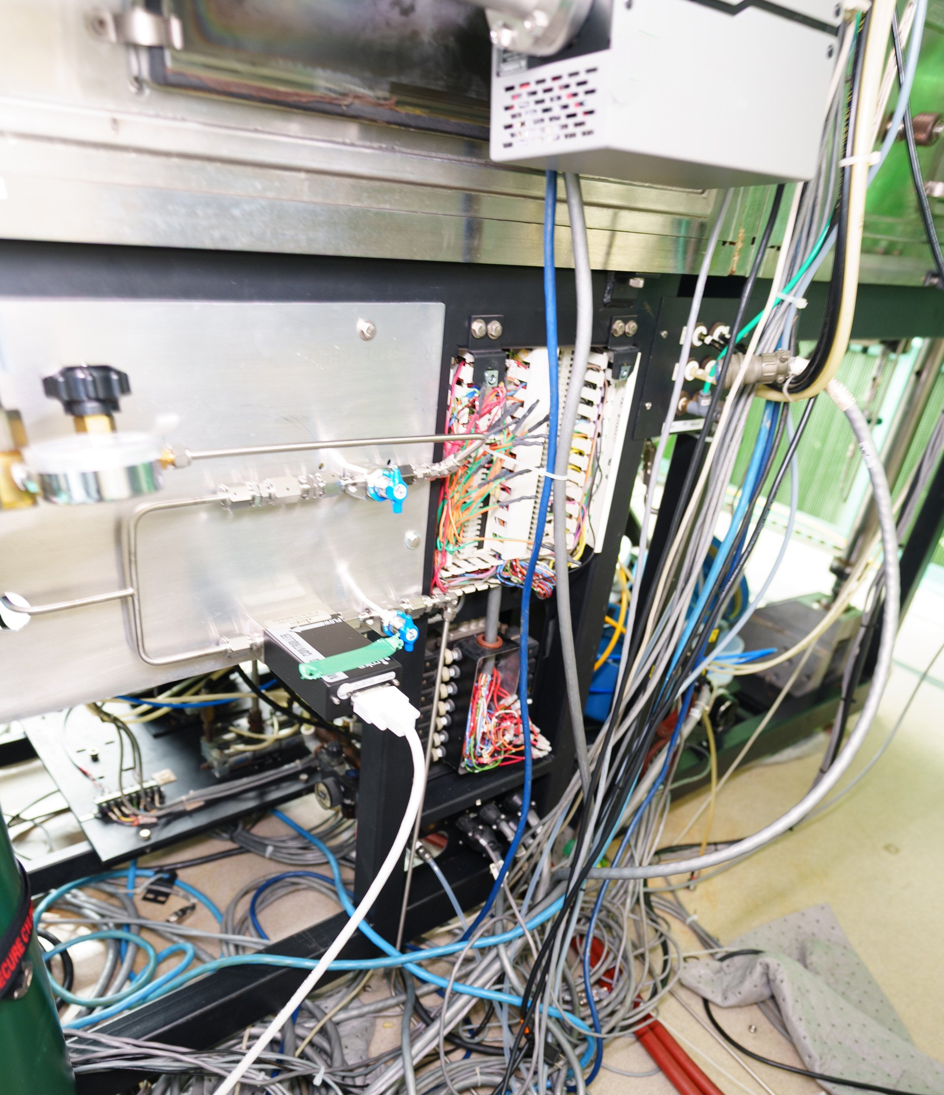 사진 사용됨 VARIOUS Lot of equipment 판매용
