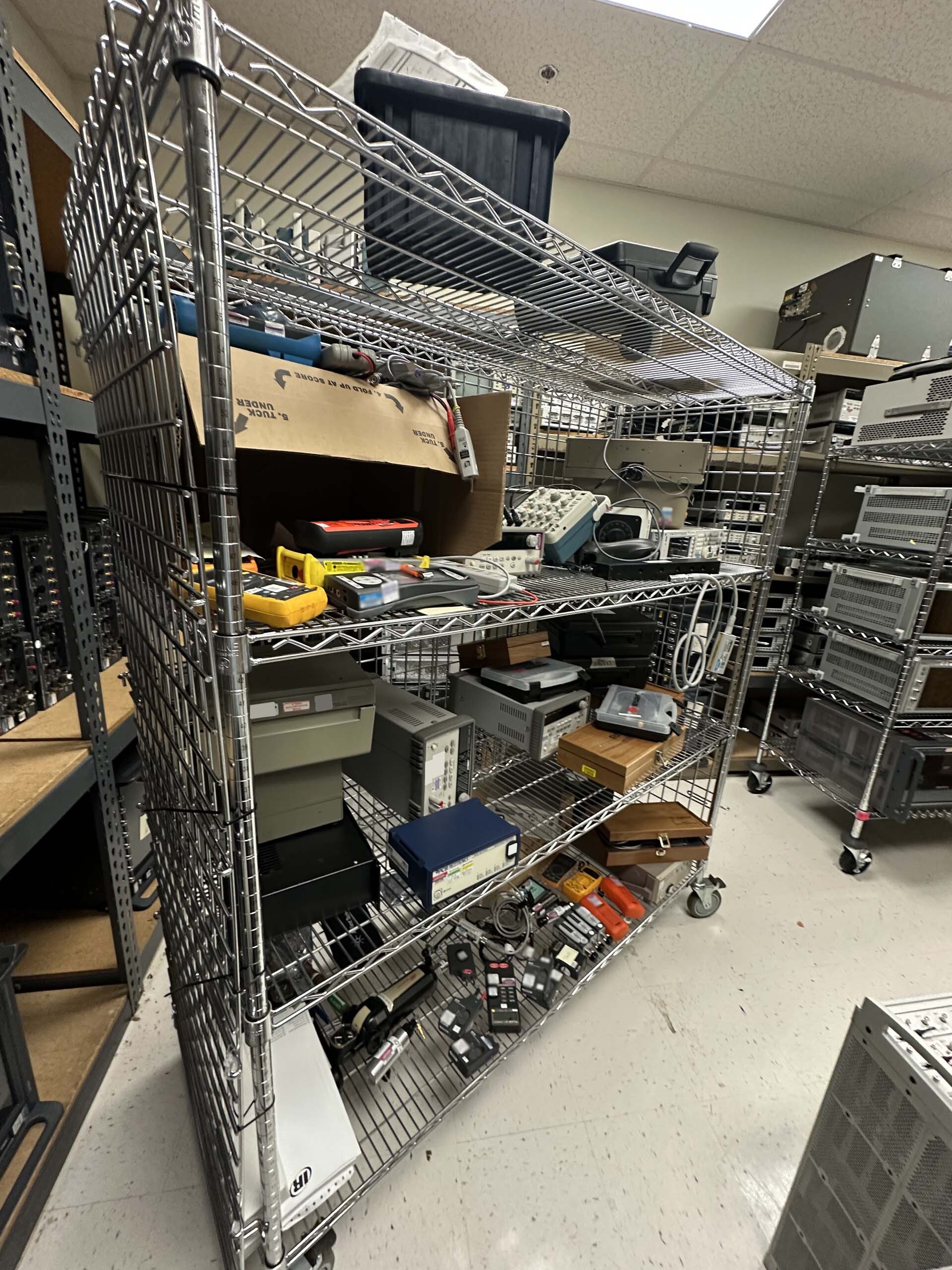 圖為 已使用的 VARIOUS Lot of equipment 待售