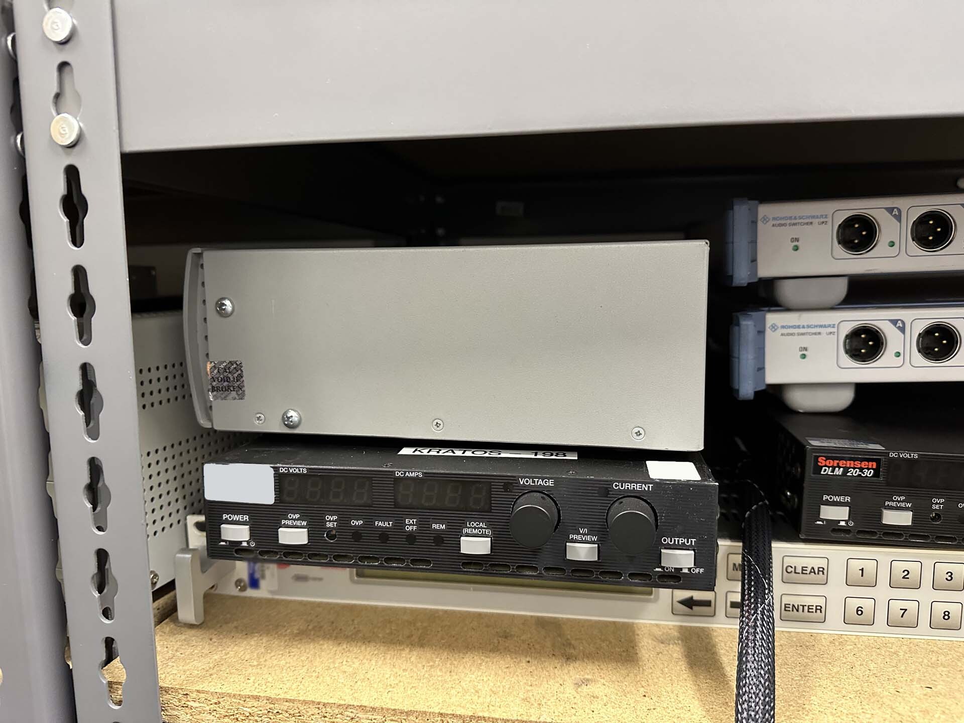 圖為 已使用的 VARIOUS Lot of equipment 待售