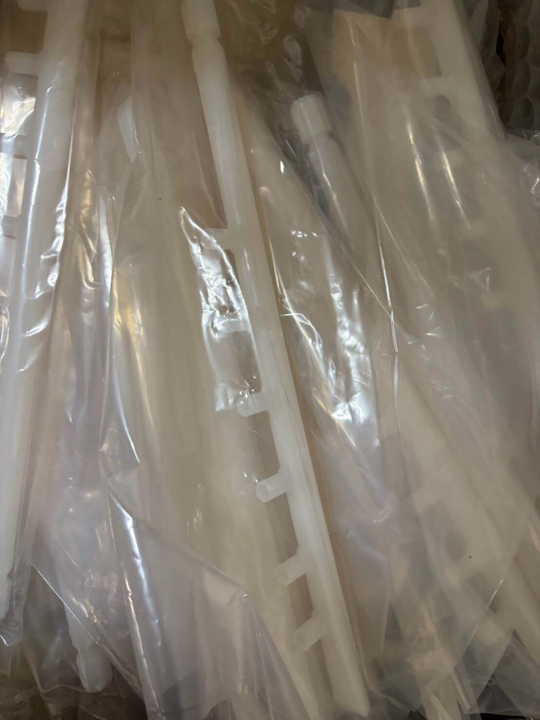 Photo Used VARIOUS Lot of spare parts For Sale