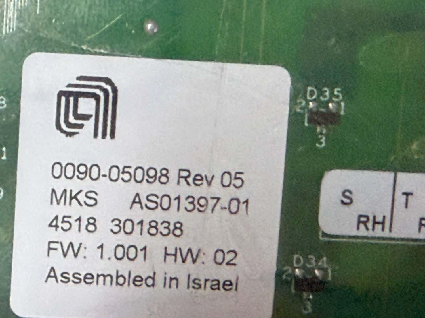 Photo Used VARIOUS Lot of spare parts For Sale