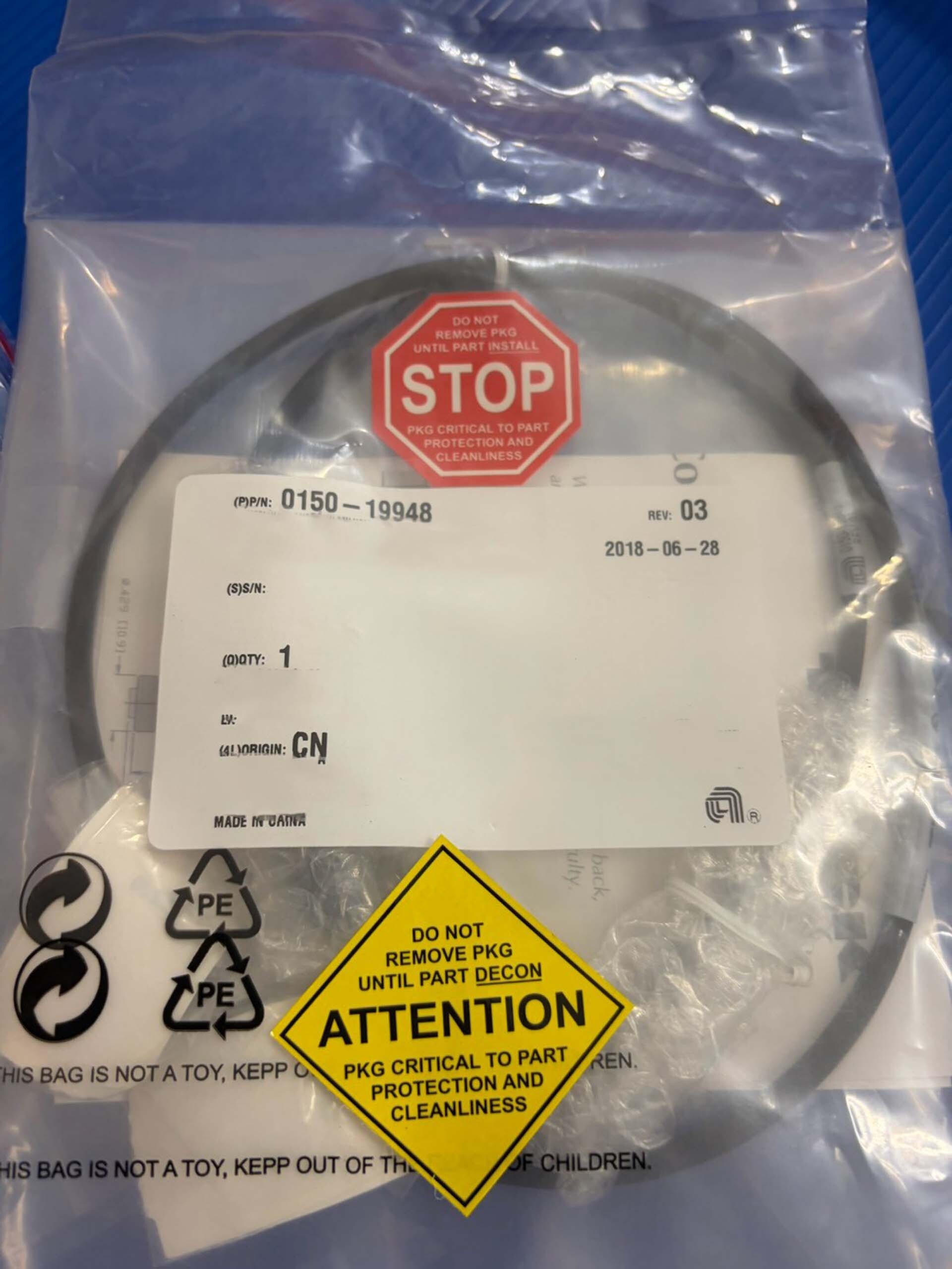 Photo Used VARIOUS Lot of spare parts For Sale