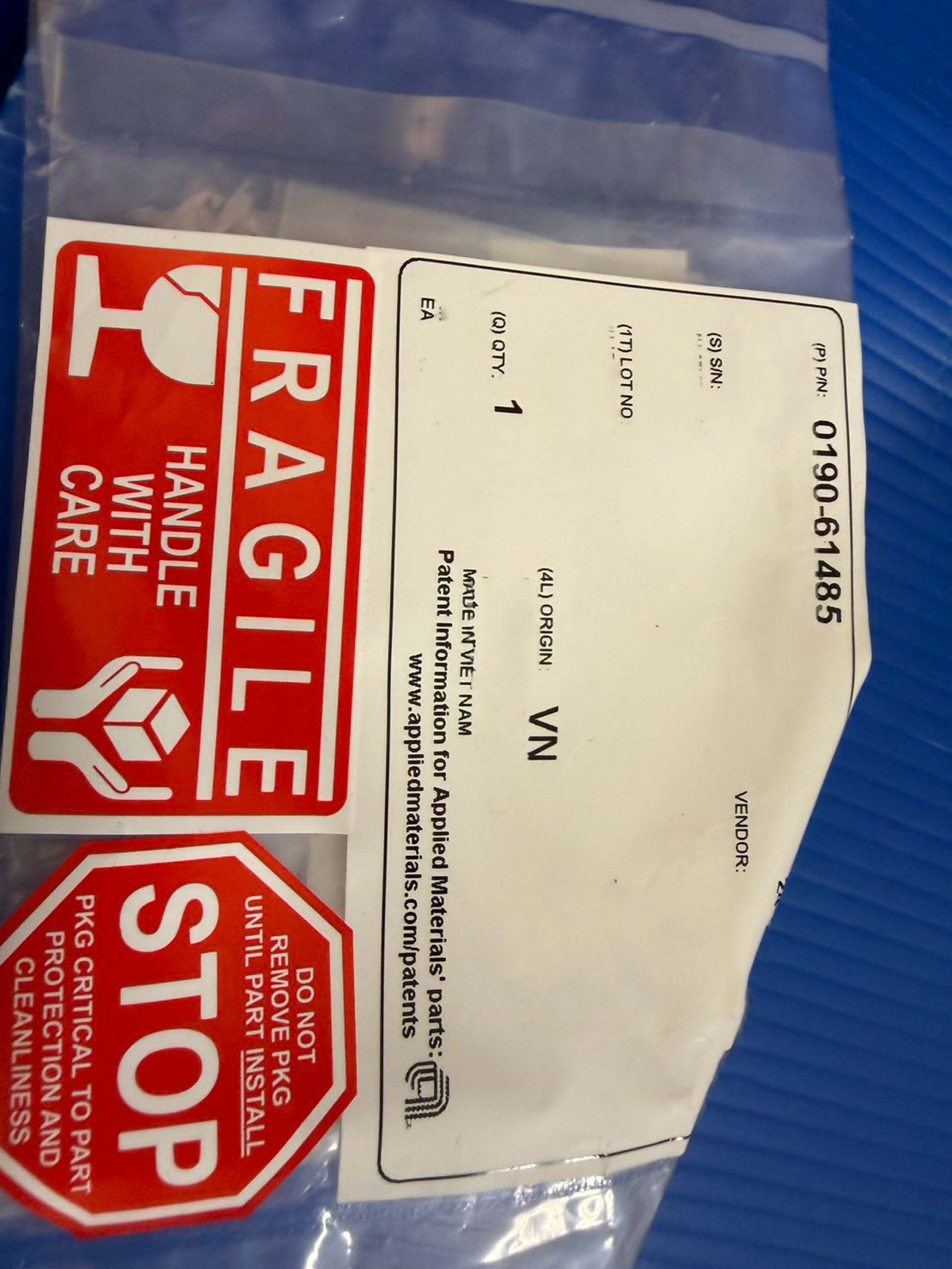 Photo Used VARIOUS Lot of spare parts For Sale