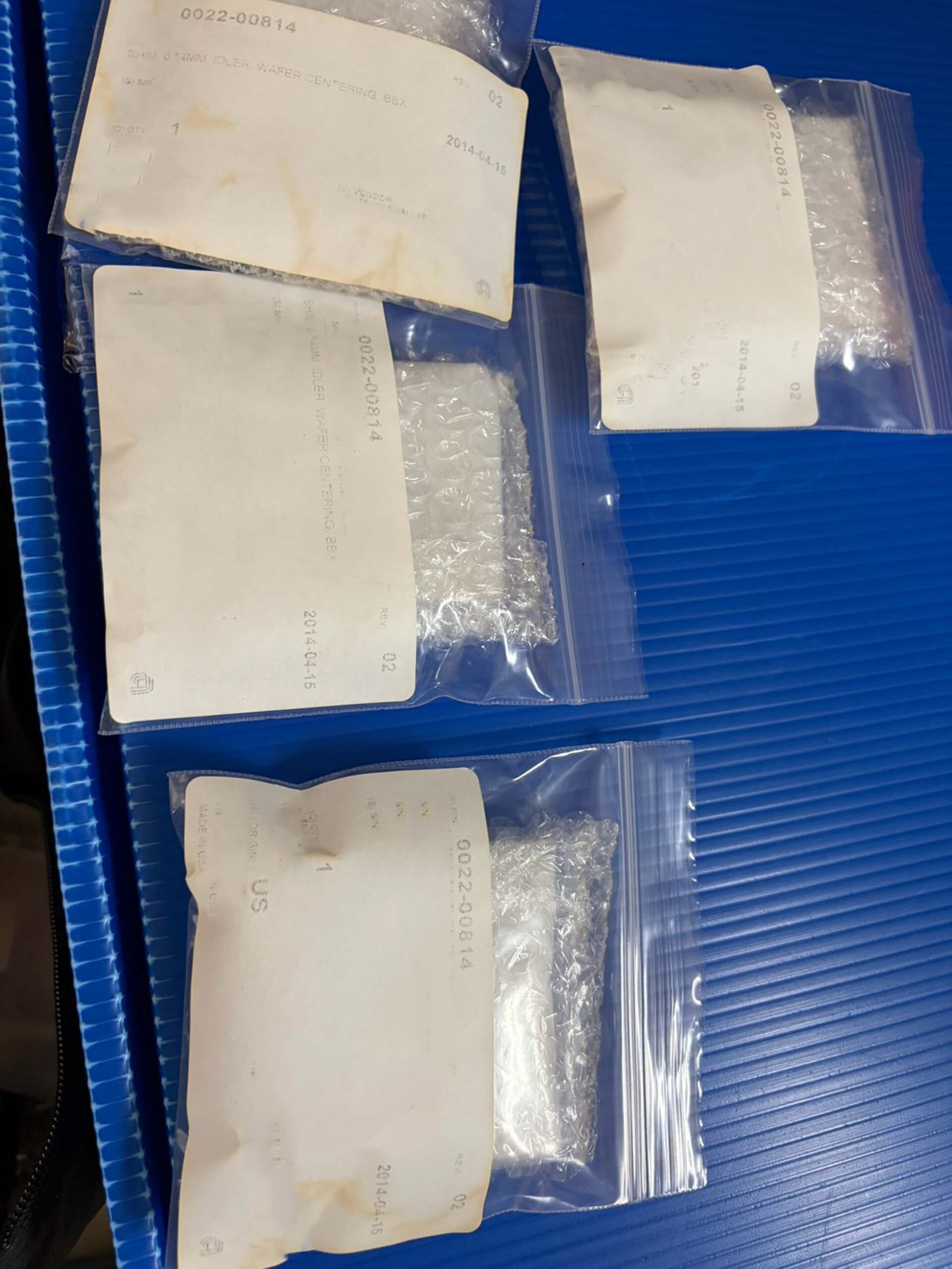 Photo Used VARIOUS Lot of spare parts For Sale