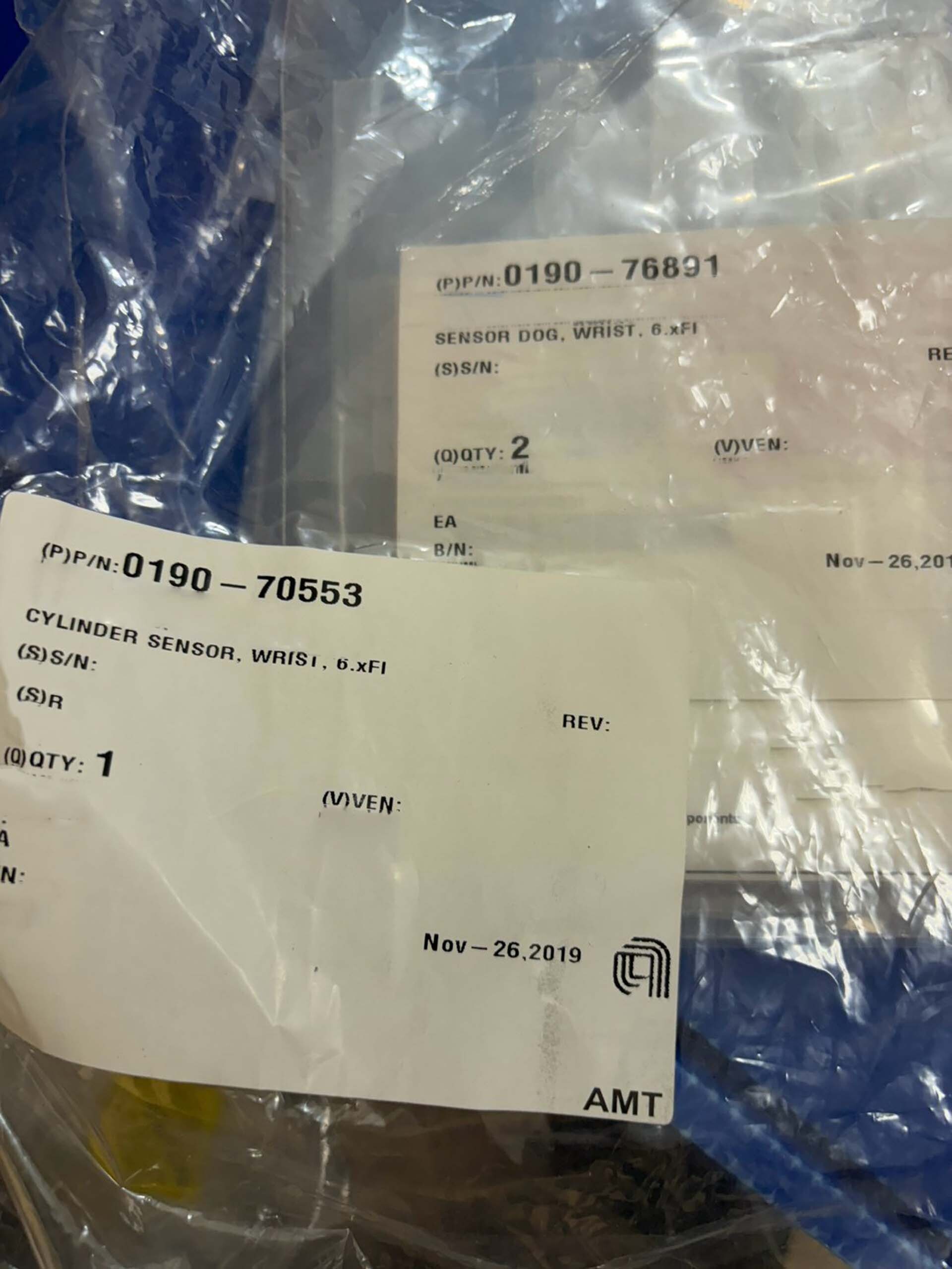 Photo Used VARIOUS Lot of spare parts For Sale
