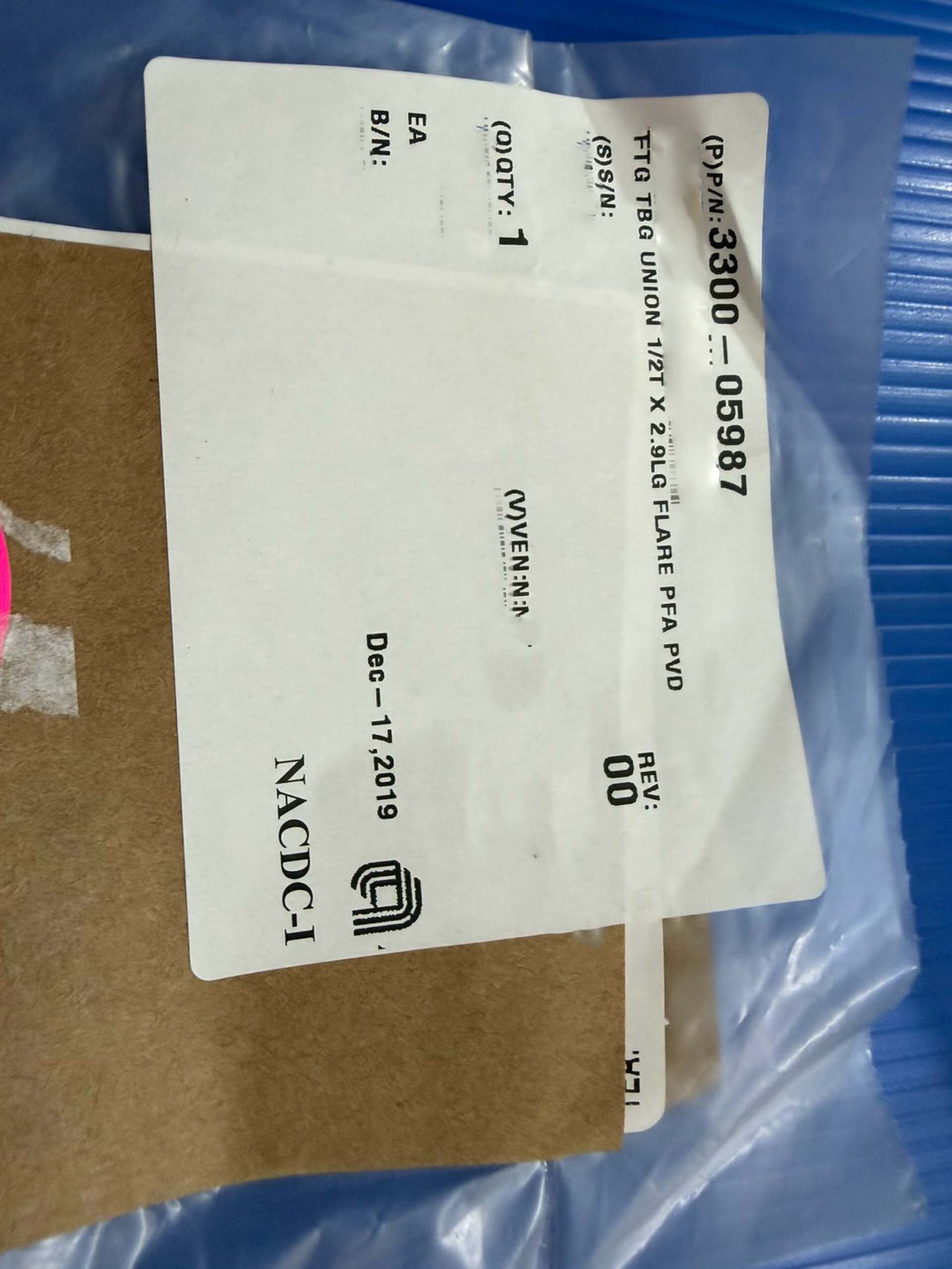 Photo Used VARIOUS Lot of spare parts For Sale