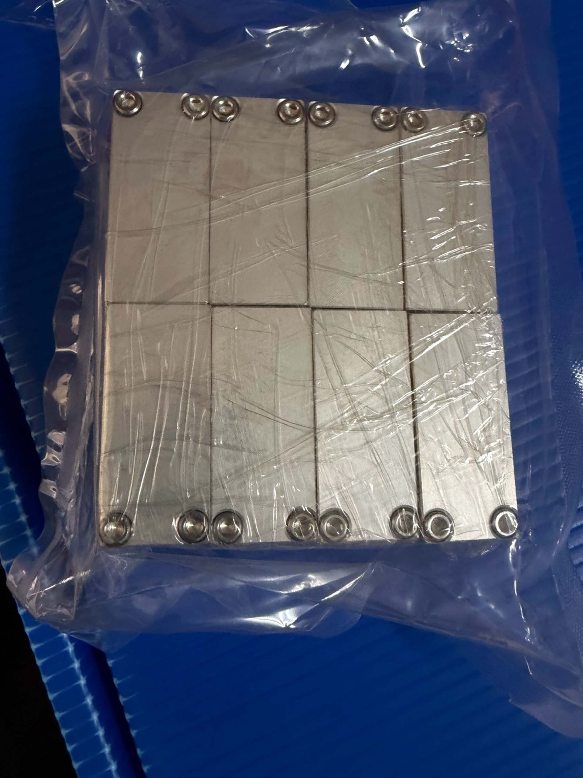 Photo Used VARIOUS Lot of spare parts For Sale