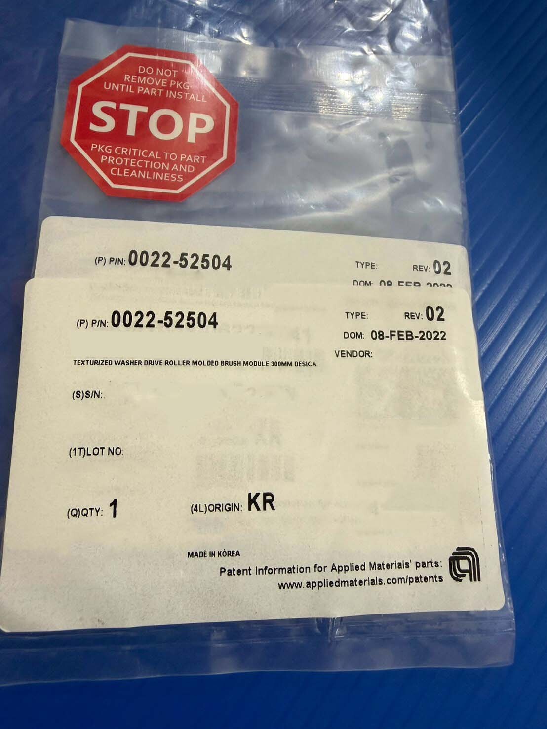 Photo Used VARIOUS Lot of spare parts For Sale