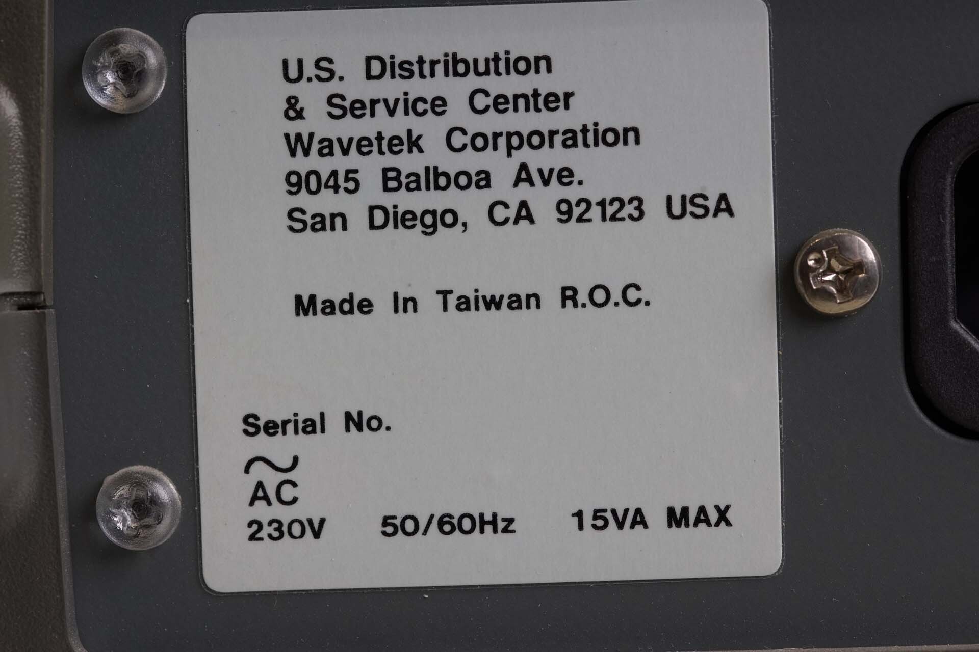Photo Used VARIOUS Lot of equipment For Sale