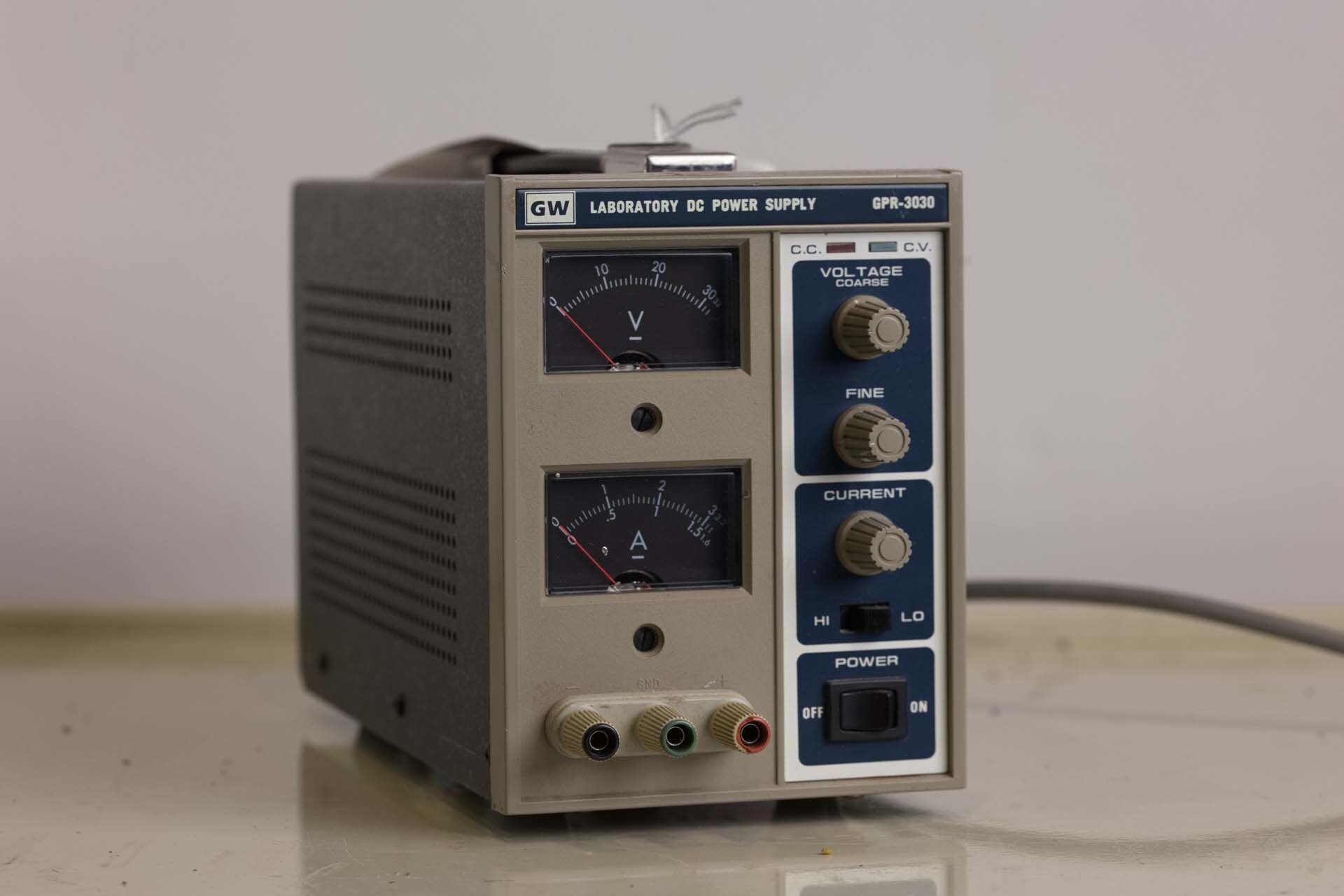Photo Used VARIOUS Lot of equipment For Sale