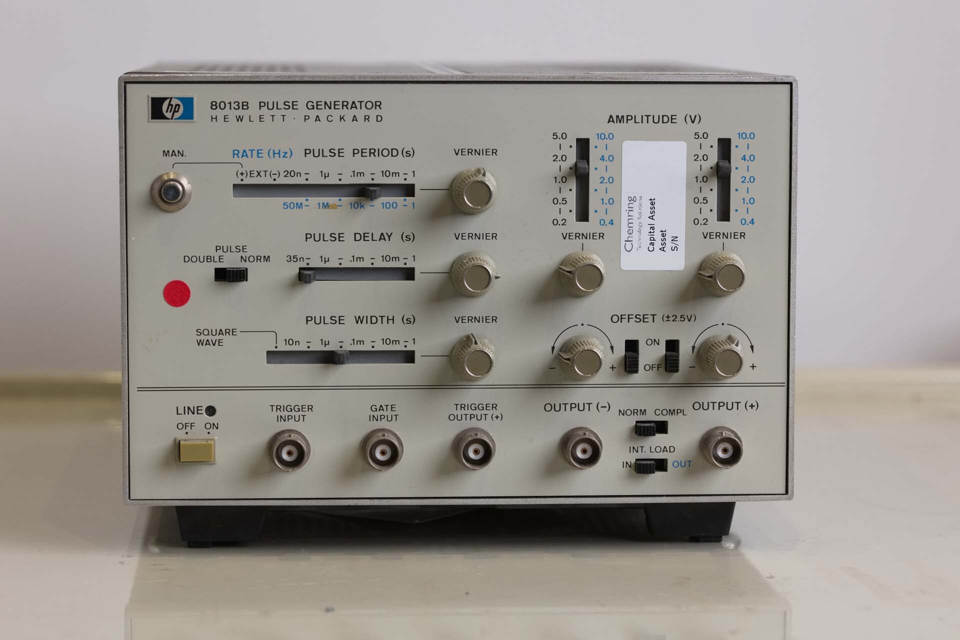 Photo Used VARIOUS Lot of equipment For Sale