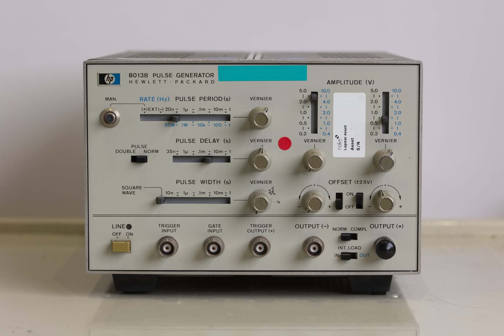 Photo Used VARIOUS Lot of equipment For Sale