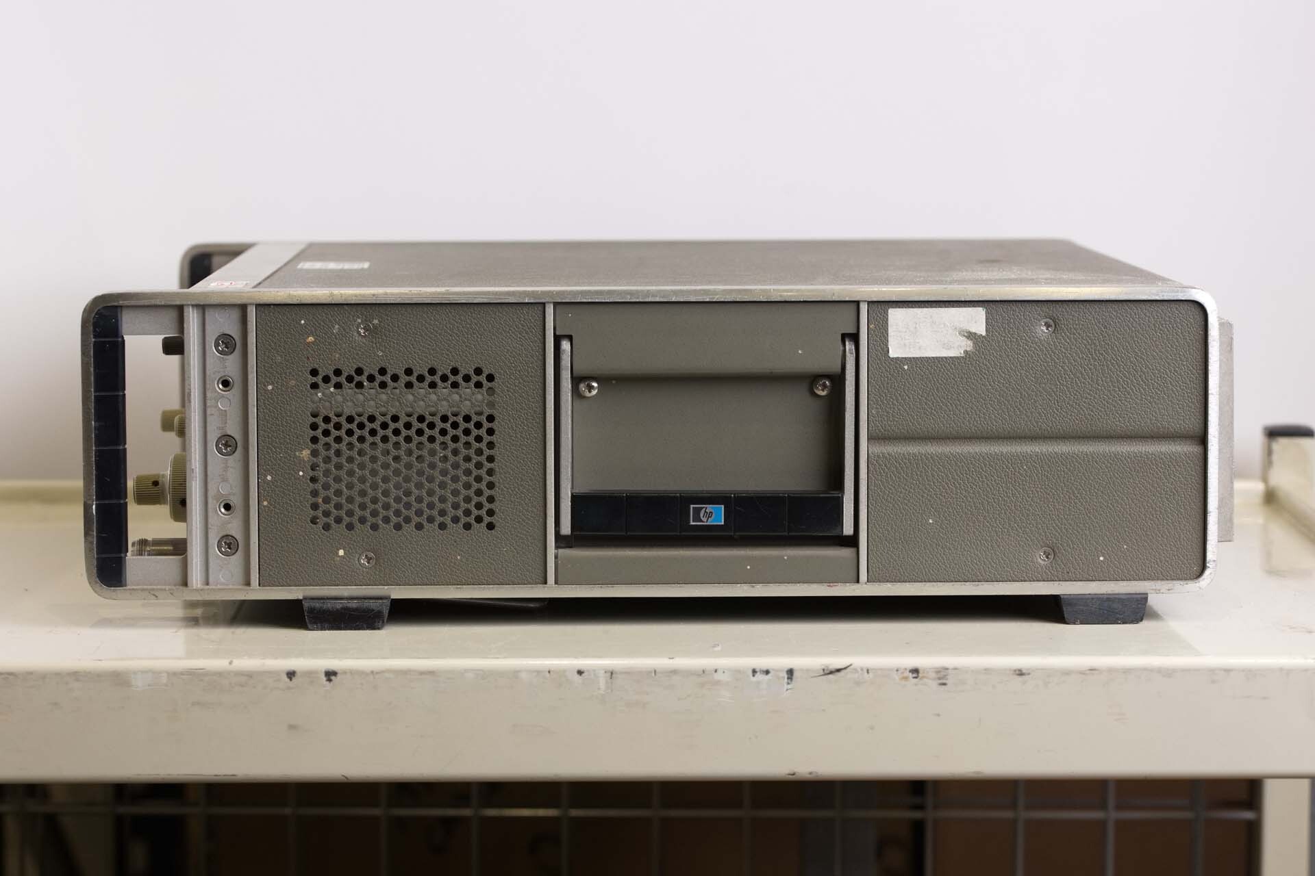Photo Used VARIOUS Lot of equipment For Sale