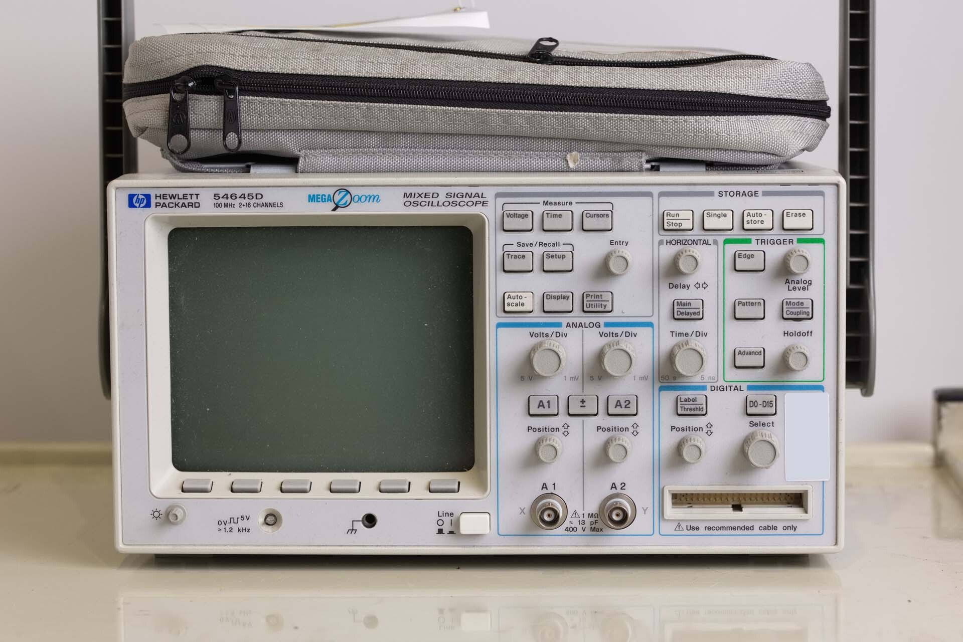 Photo Used VARIOUS Lot of equipment For Sale