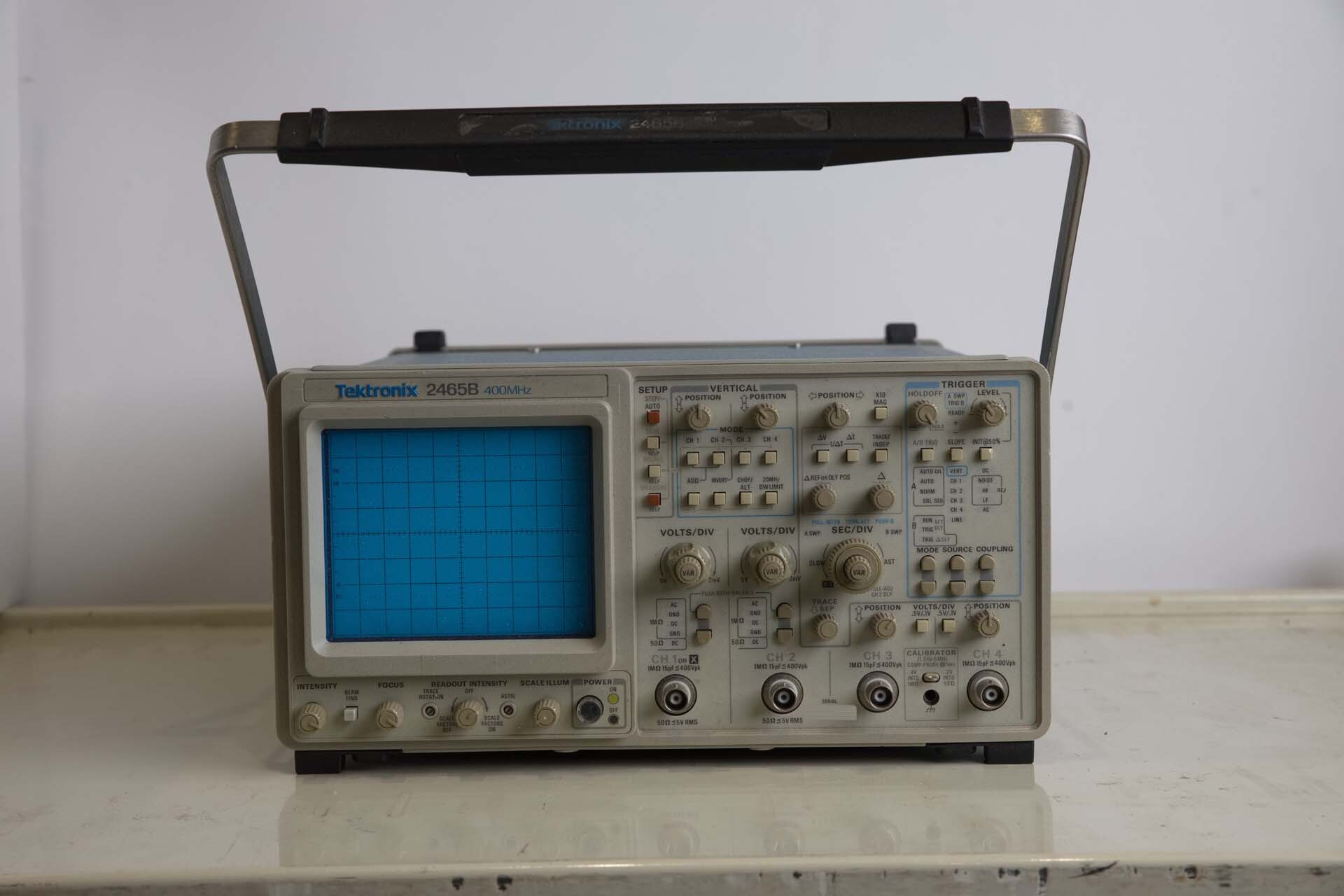 Photo Used VARIOUS Lot of equipment For Sale