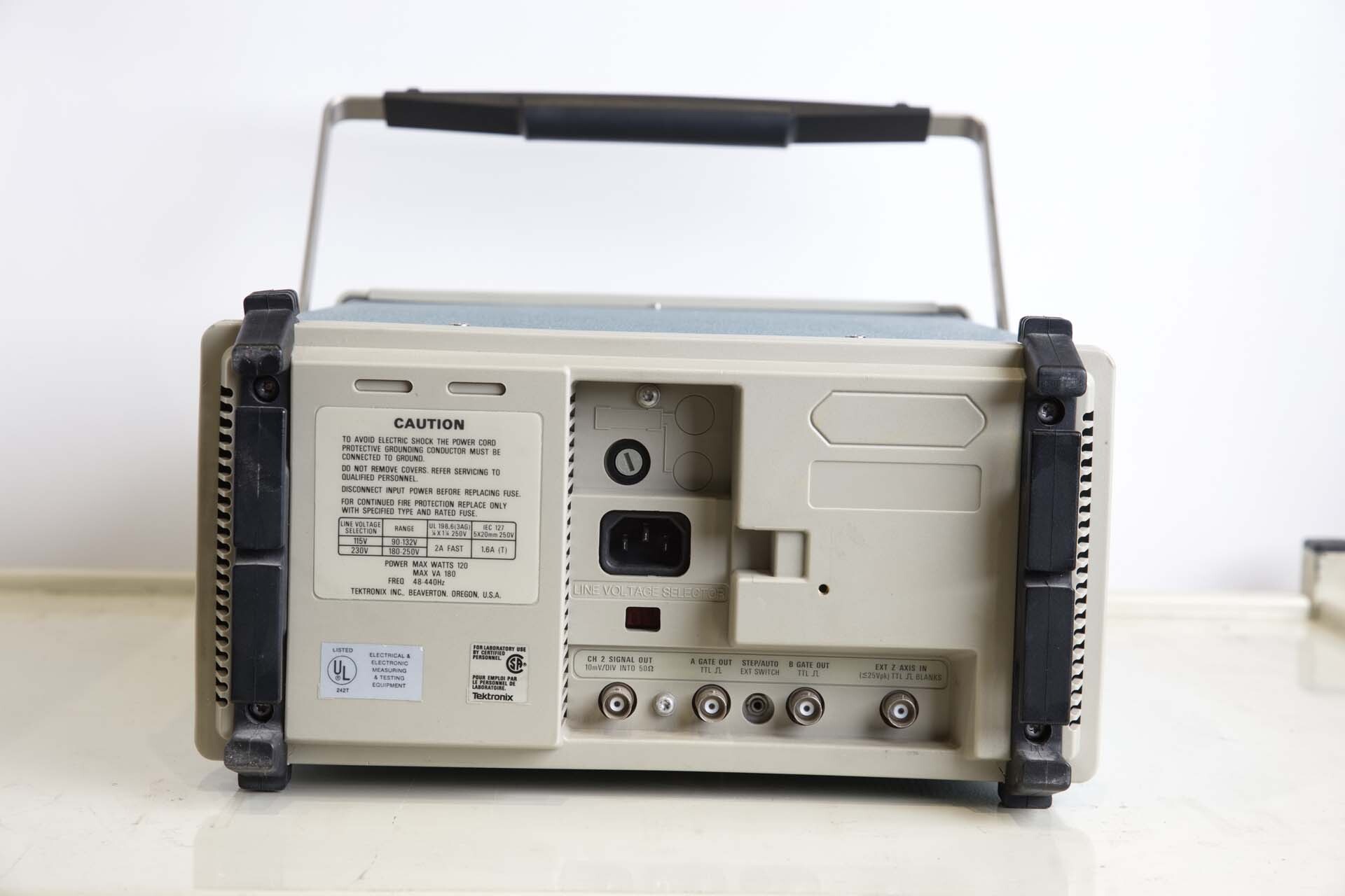 Photo Used VARIOUS Lot of equipment For Sale