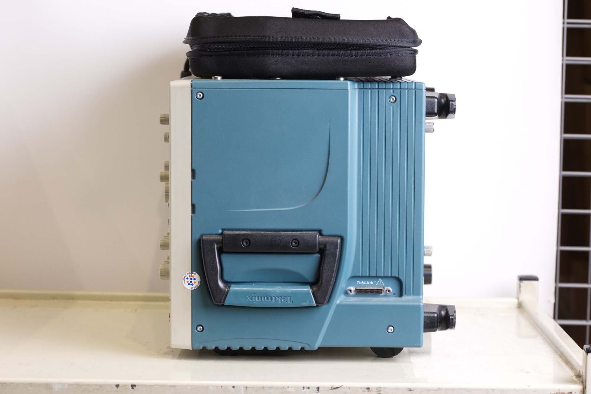 Photo Used VARIOUS Lot of equipment For Sale