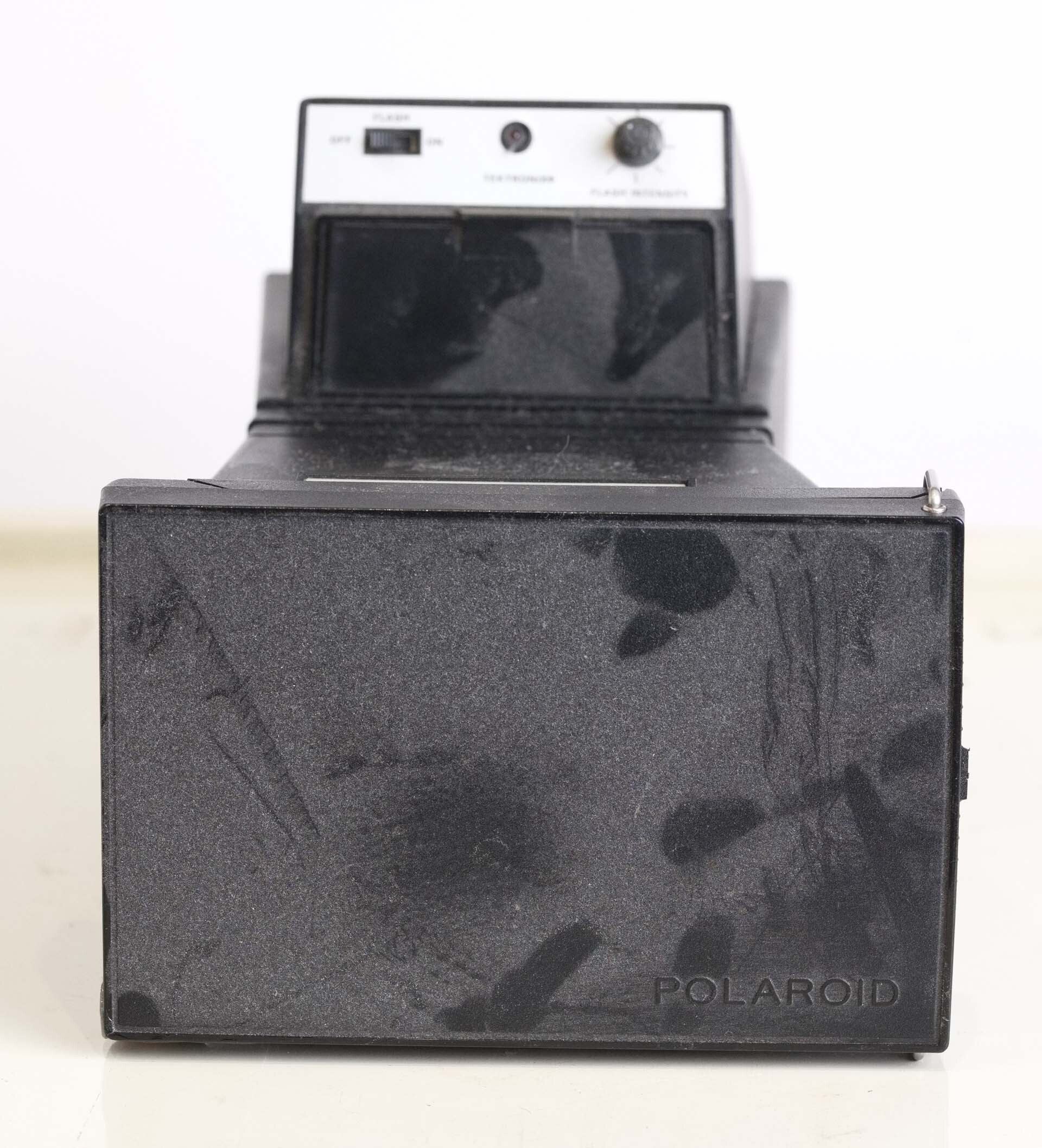Photo Used VARIOUS Lot of equipment For Sale