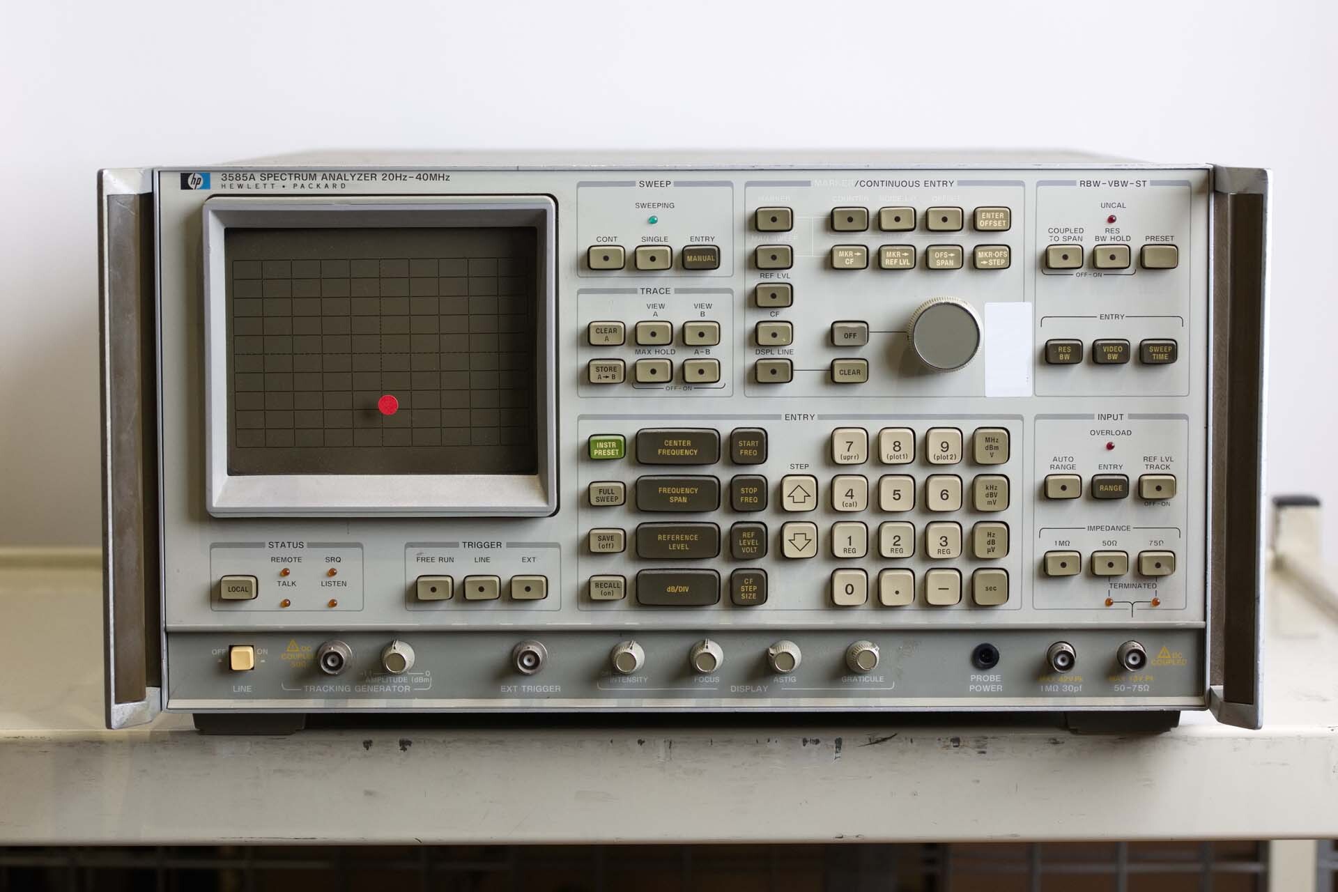 Photo Used VARIOUS Lot of equipment For Sale