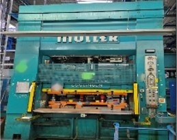 사진 사용됨 VARIOUS Lot of equipments 판매용