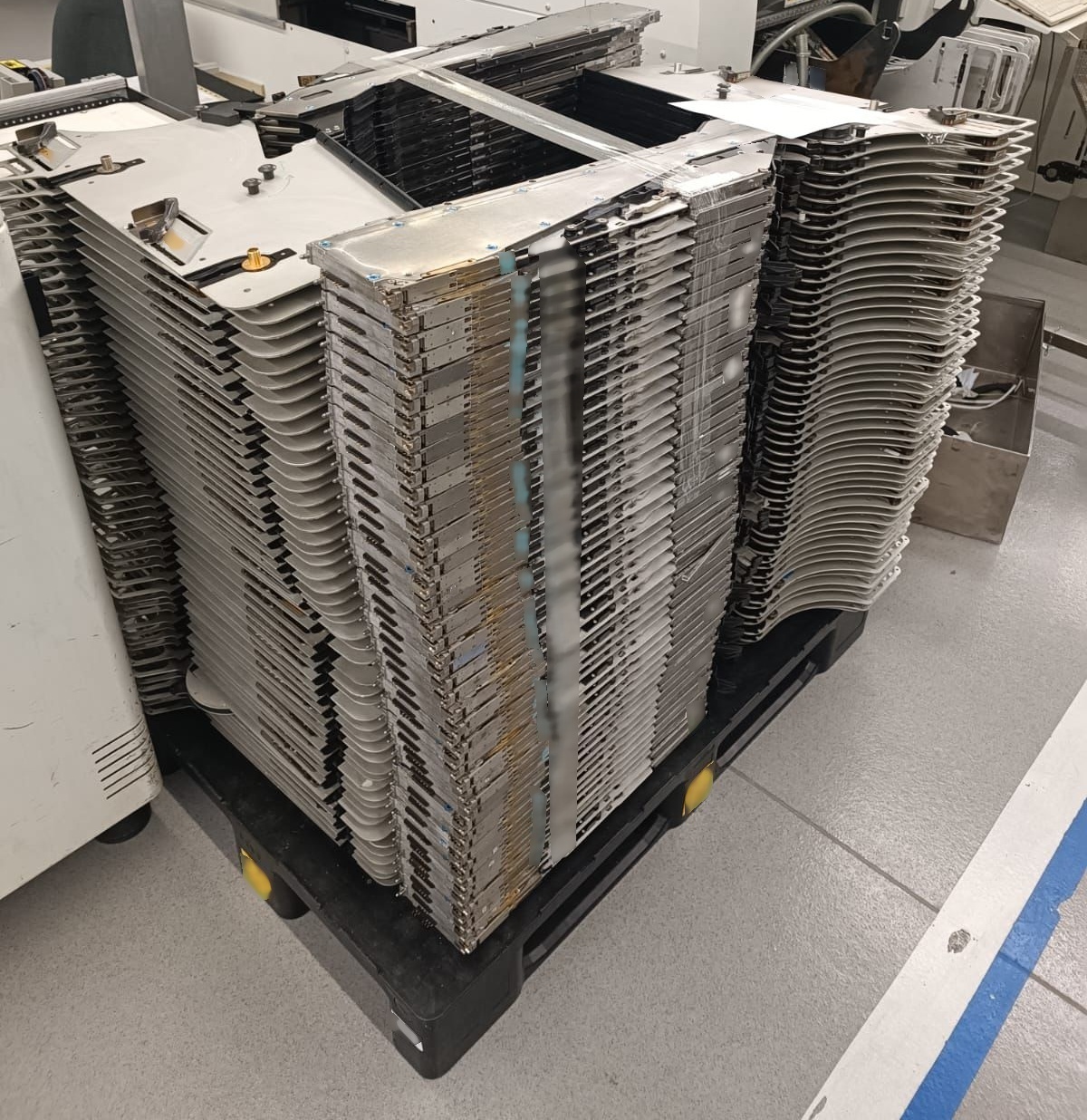 圖為 已使用的 VARIOUS Lot of UNIVERSAL GENESIS 待售
