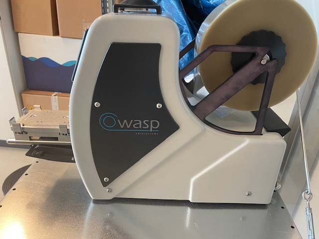 Foto Verwendet VARIOUS Lot of lab equipment and accessories Zum Verkauf