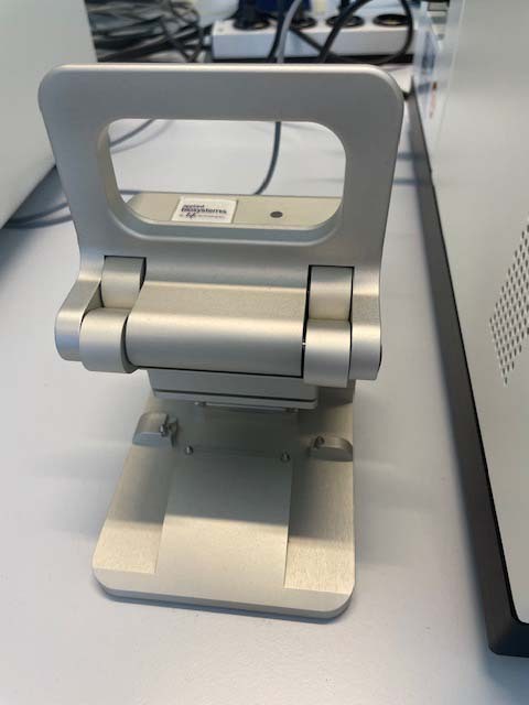 Foto Verwendet VARIOUS Lot of lab equipment and accessories Zum Verkauf