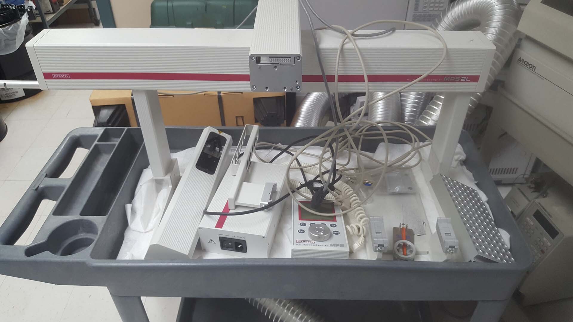 Photo Used VARIOUS Lot of laboratory equipment For Sale