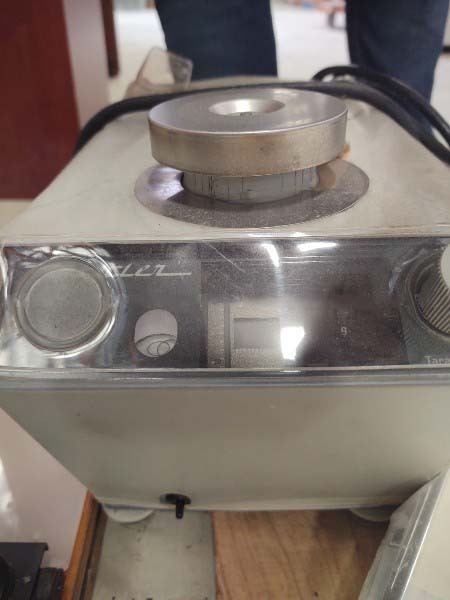 Photo Used VARIOUS Lot of laboratory equipment For Sale