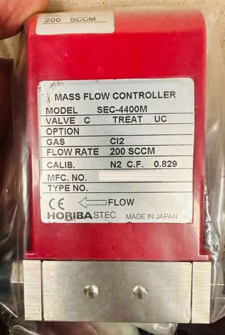 Foto Verwendet VARIOUS Lot of Mass Flow Controllers (MFC) Zum Verkauf