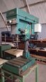 Photo Used VARIOUS Lot of milling machines For Sale