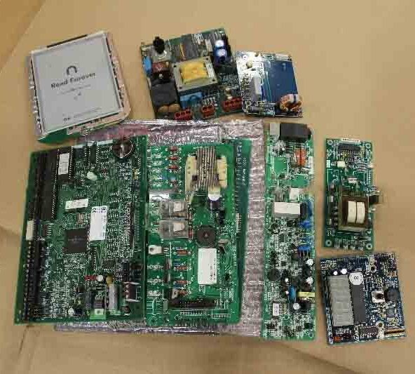 Photo Used VARIOUS Lot of Miscellaneous PCB Boards For Sale