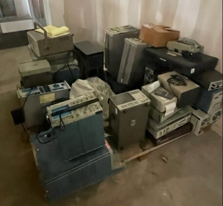 Photo Used VARIOUS Lot of miscellaneous test equipment For Sale