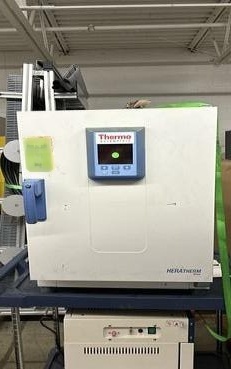 사진 사용됨 VARIOUS Lot of ovens 판매용