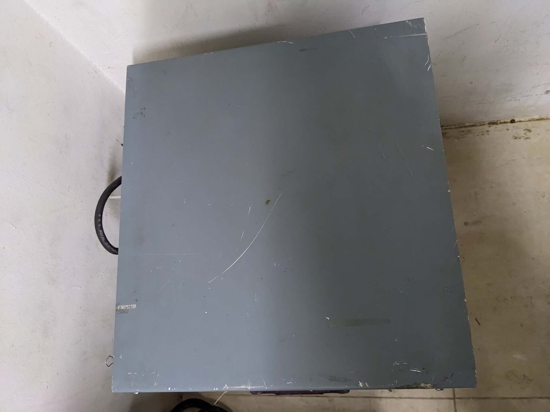 Photo Used VARIOUS Lot of power supplies For Sale