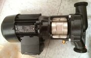 Photo Used VARIOUS Lot of pumps / Motors For Sale