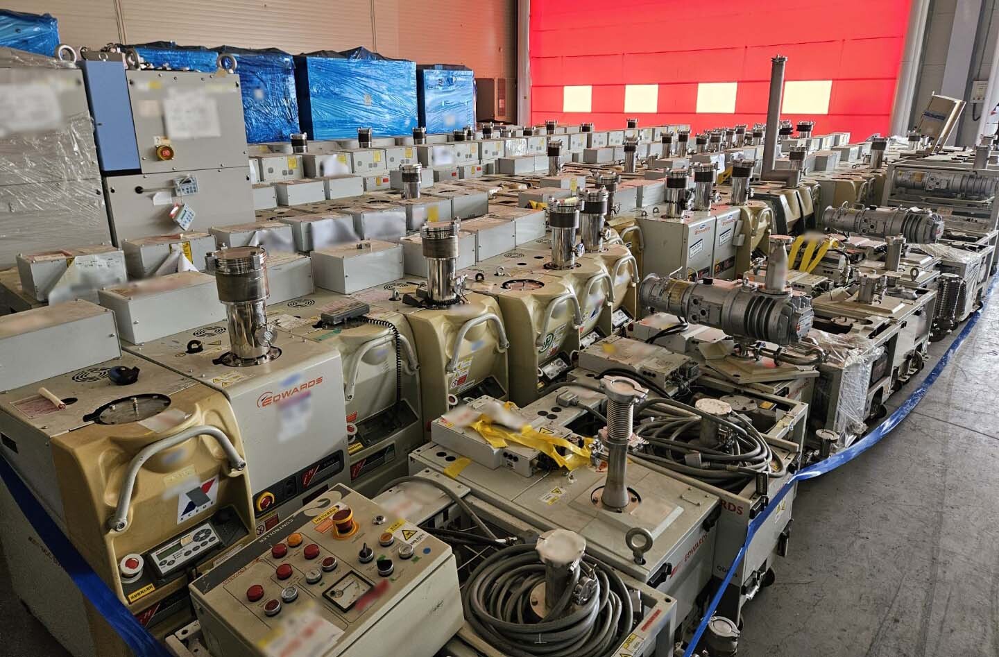 사진 사용됨 VARIOUS Lot of pumps 판매용