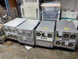 사진 사용됨 VARIOUS Lot of RF Generators 판매용