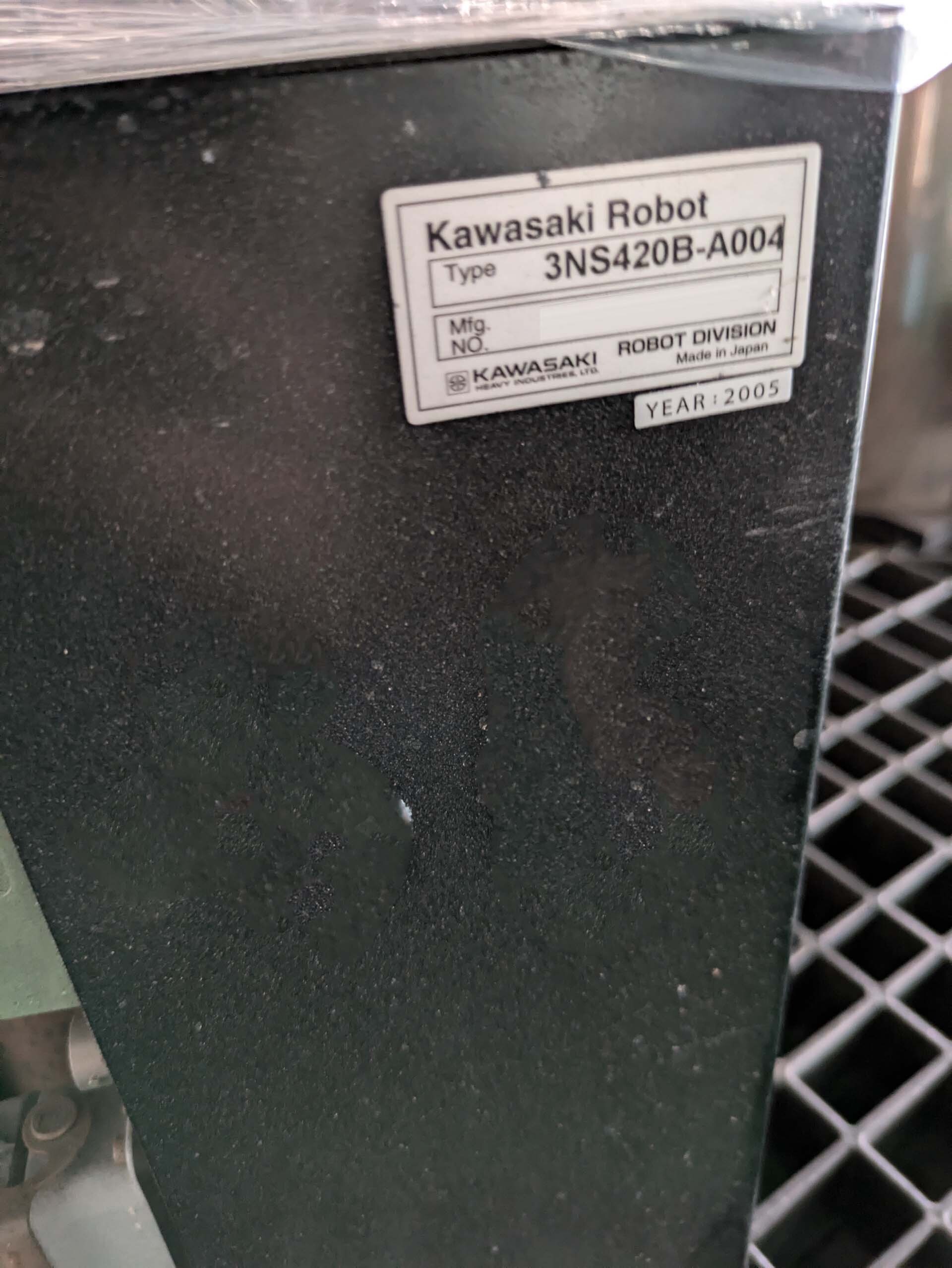 Photo Used VARIOUS Lot of robots For Sale