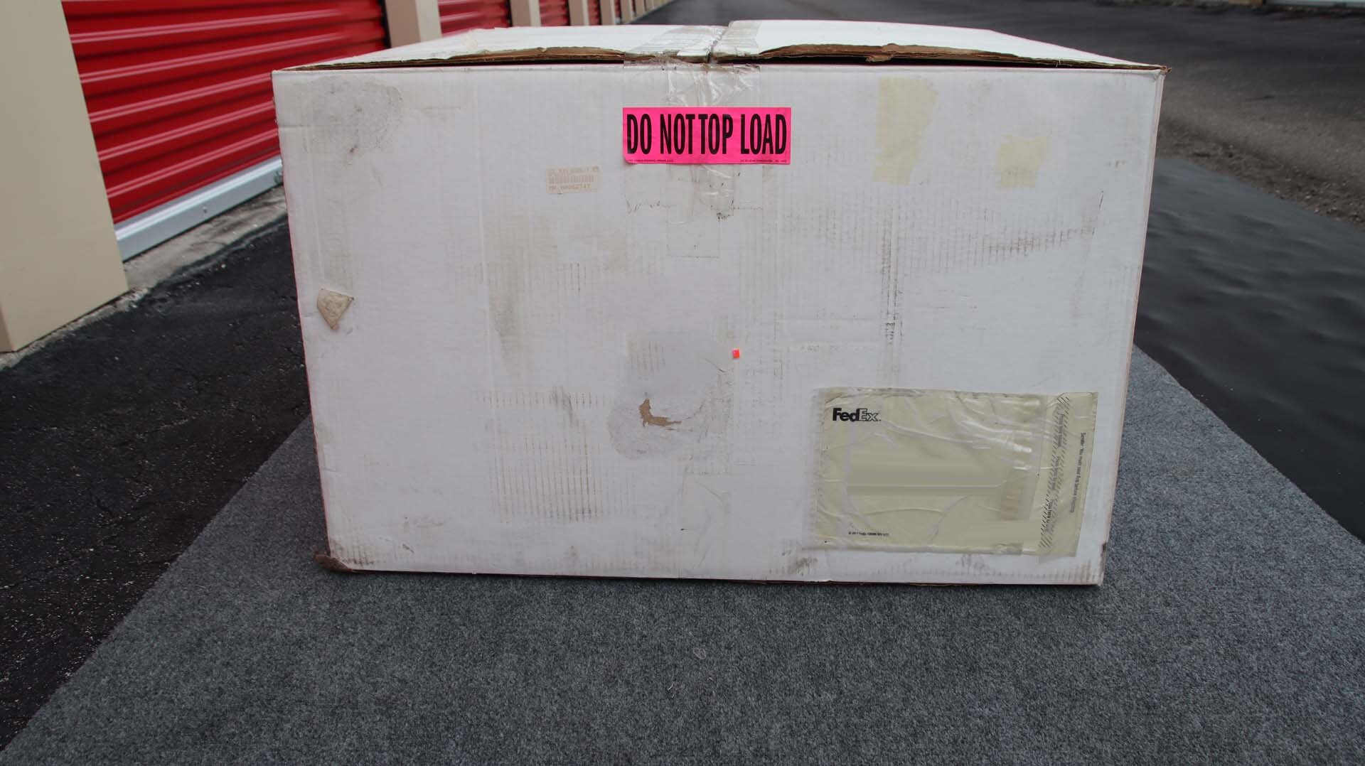 Photo Utilisé VARIOUS Lot of spare parts À vendre