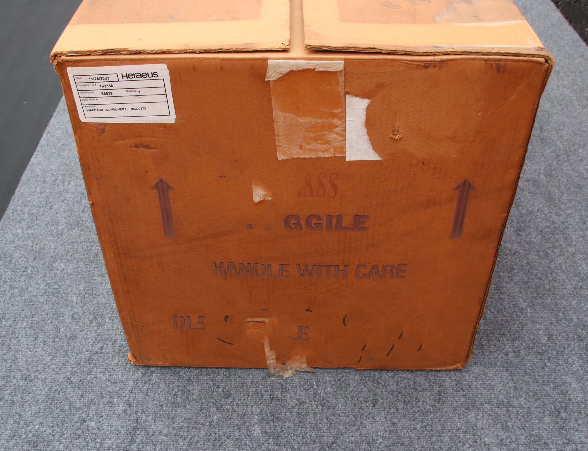 Photo Utilisé VARIOUS Lot of spare parts À vendre