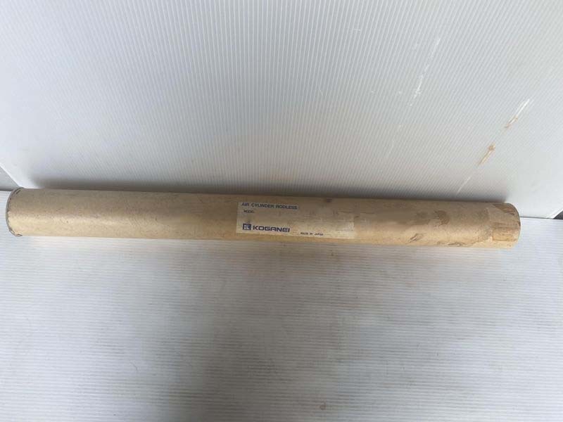 Photo Used VARIOUS Lot of spare parts For Sale