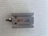 Photo Used VARIOUS Lot of spare parts For Sale