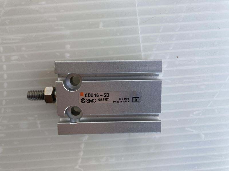 Photo Used VARIOUS Lot of spare parts For Sale