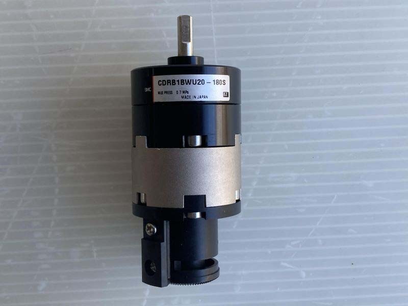 Photo Used VARIOUS Lot of spare parts For Sale