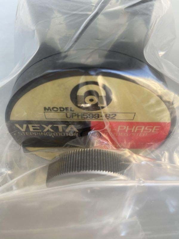 Photo Used VARIOUS Lot of spare parts For Sale