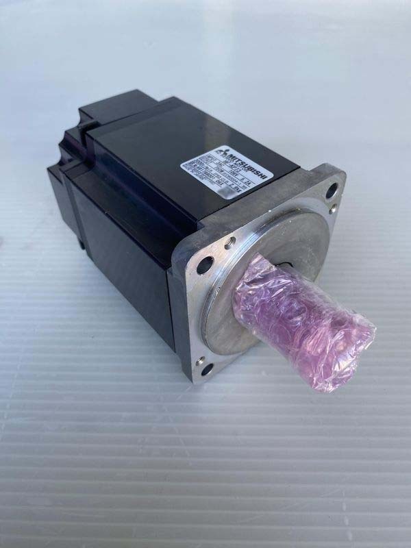 Photo Used VARIOUS Lot of spare parts For Sale